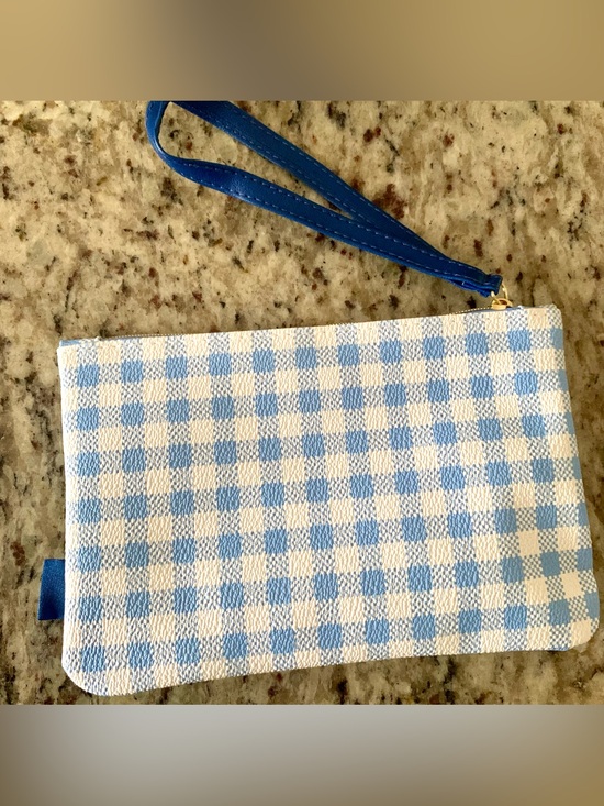 ipsy Handbags - 2/10$ 🔥new IPSY cosmetic case/  bag